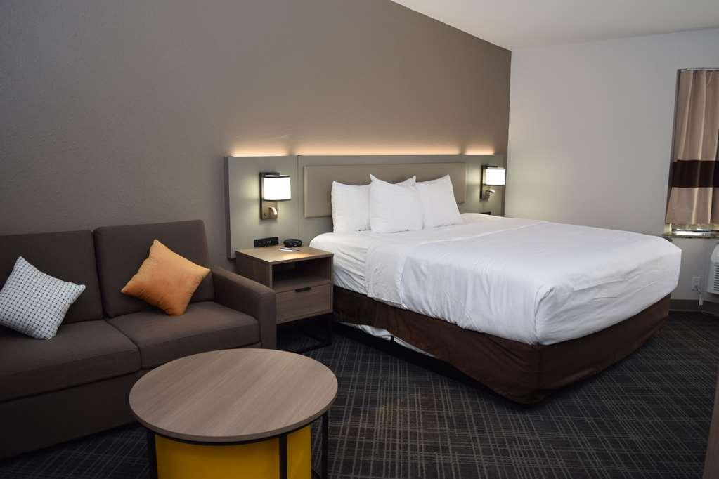 Comfort Inn & Suites Syracuse-Carrier Circle East Syracuse Room photo