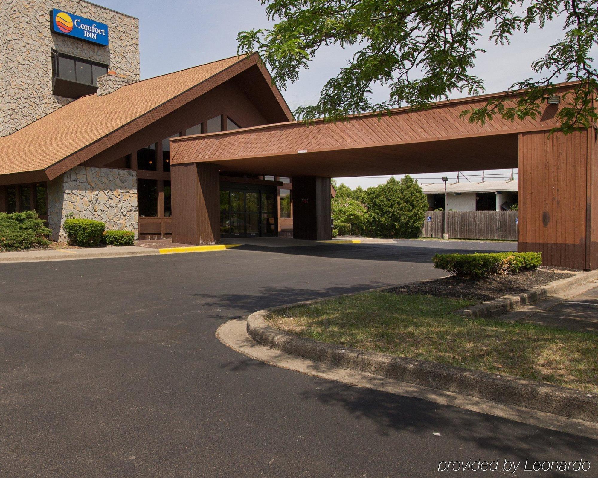 Comfort Inn & Suites Syracuse-Carrier Circle East Syracuse Exterior photo